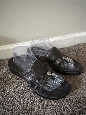 Baretraps Leather embellished Sandals size 10